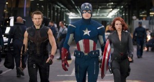 Jeremy Renner, Chris Evans and Scarlett Johannsen in The Avengers
