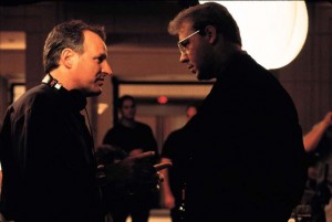 Michael Mann and Russell Crowe on the set of The Insider